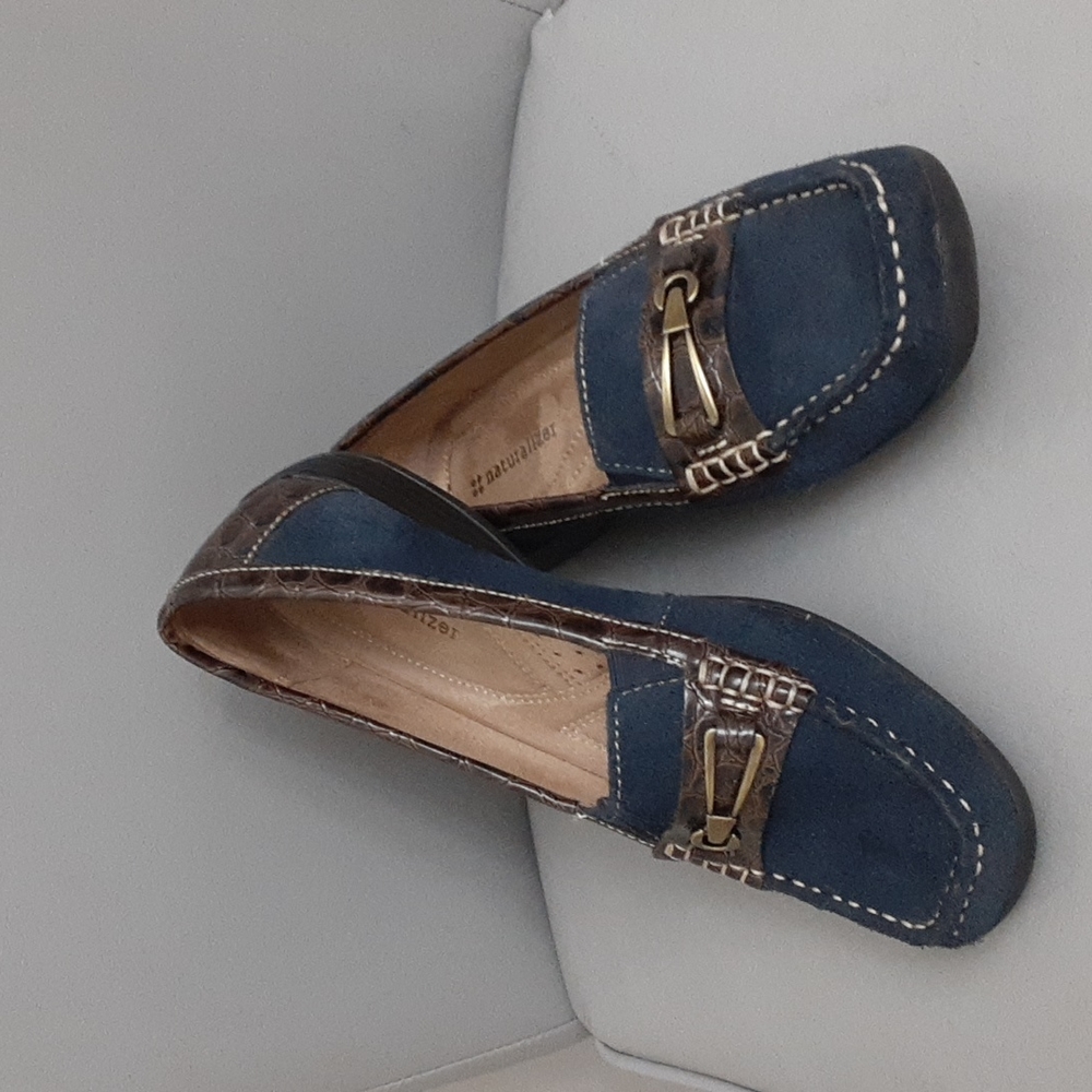Naturalizer Canova driving mocs